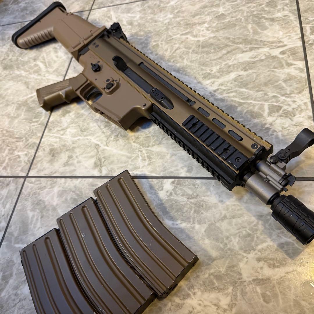 ［リコイルオミット済み］次世代電動ガン SCAR-L CQC タンカラー