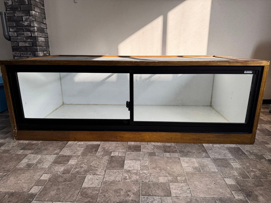 特大爬虫類ケージ　1800×900×600 FandK アルミサッシ、防水仕様