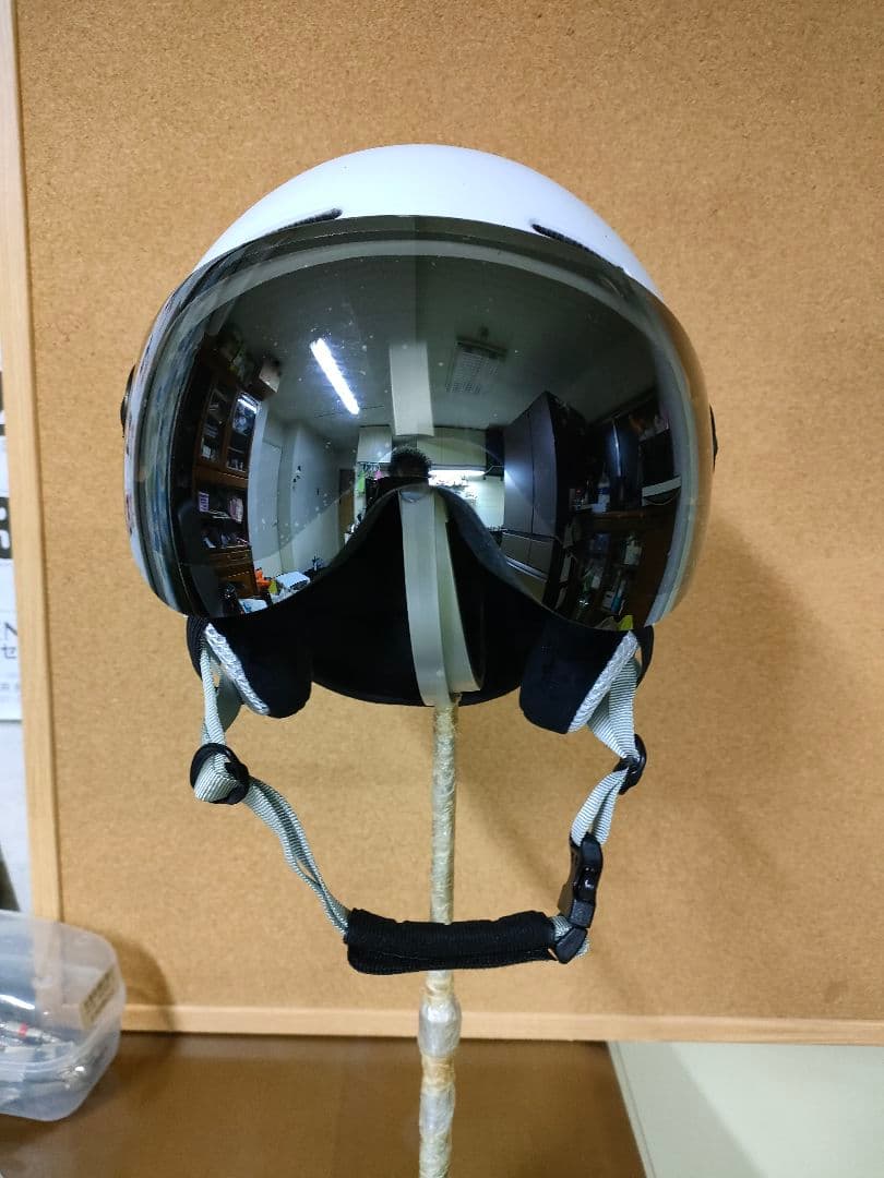 スキー用ヘルメット　大人用　Lサイズ　58cm〜61cm