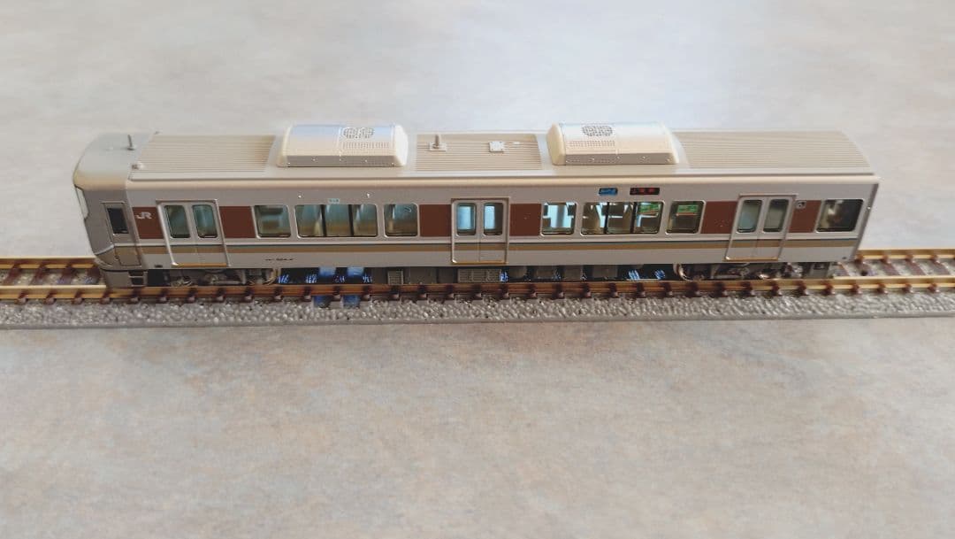 KATO JR225系0番台近郊形電車 新快速 8両セット【初回ロット品】