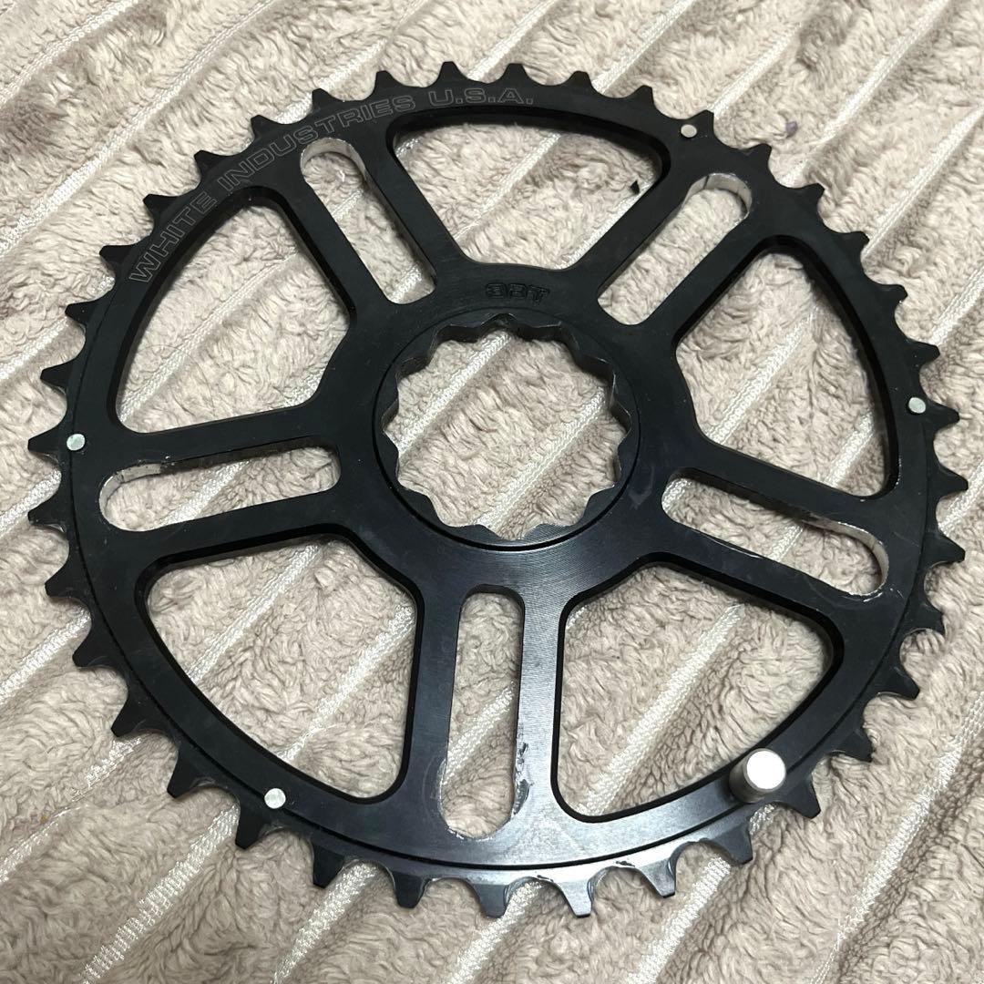 ホワイトインダストリーズ チェーンリング 38Tブルーラグ