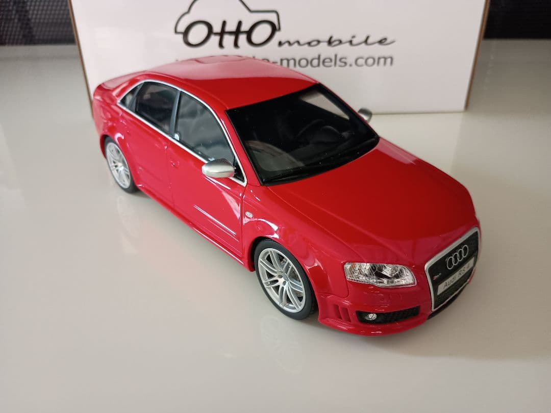 オットー otto 京商 アウディ RS4 4.2 FSI 1/18