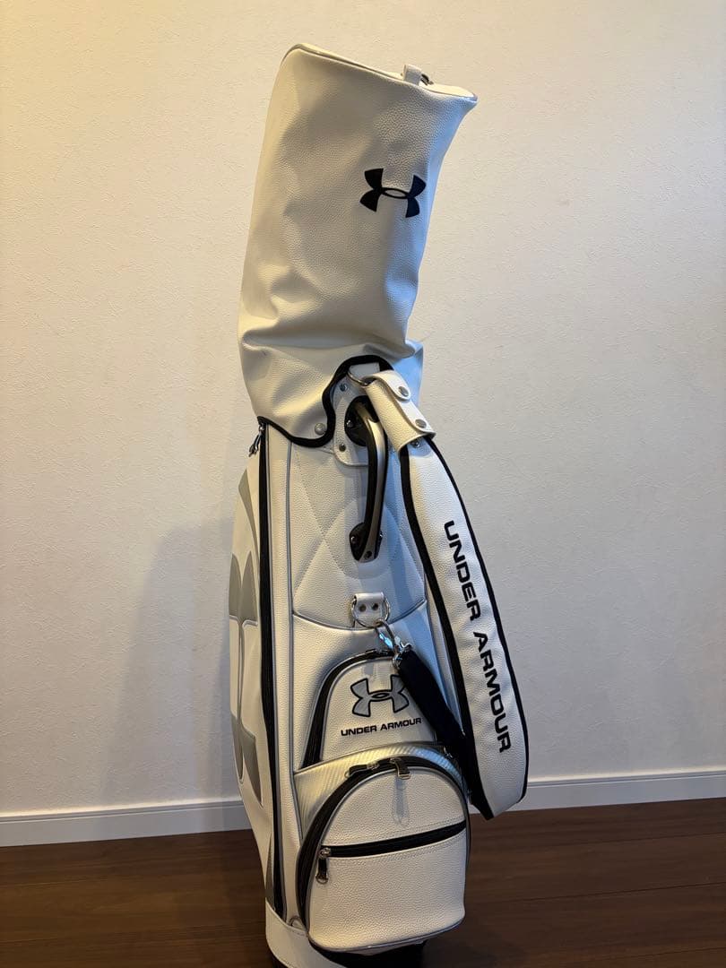 希少　UNDER ARMOUR キャディバッグ 9.0型　アンダーアーマー