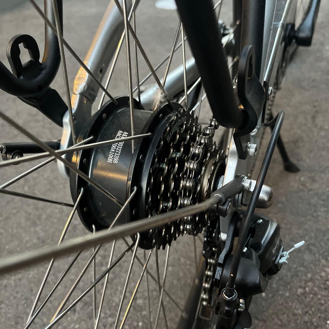 極美品　benelli 電動アシスト自転車 シルバー