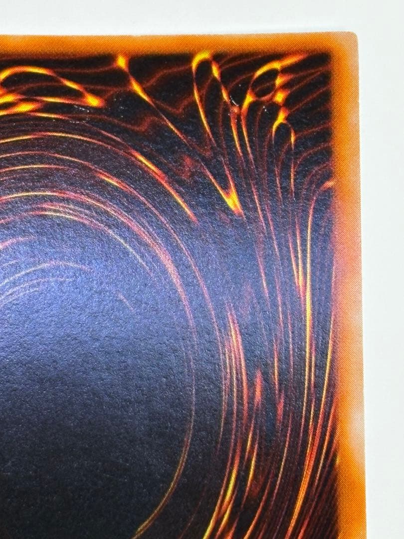 新品みたいです。メタル・デビルゾア 初期 シークレット 遊戯王