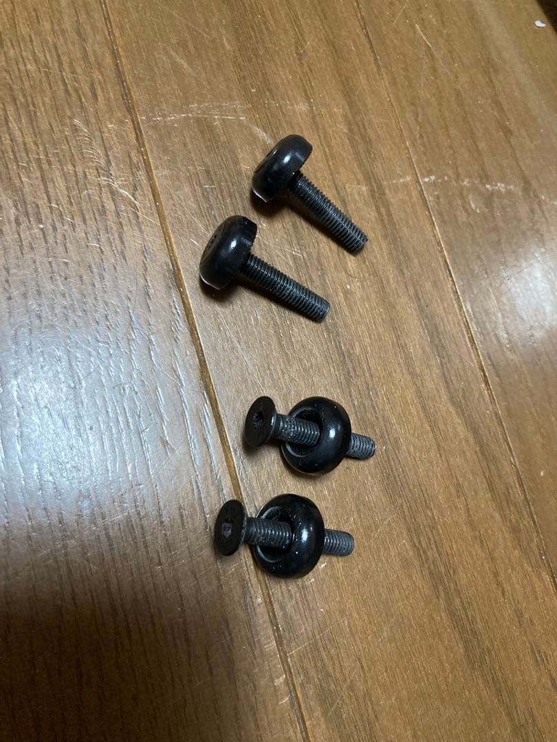 ロックフィッシュ　ROCKFISH 新型R6 軽量アルミホイール　黒×赤　美品