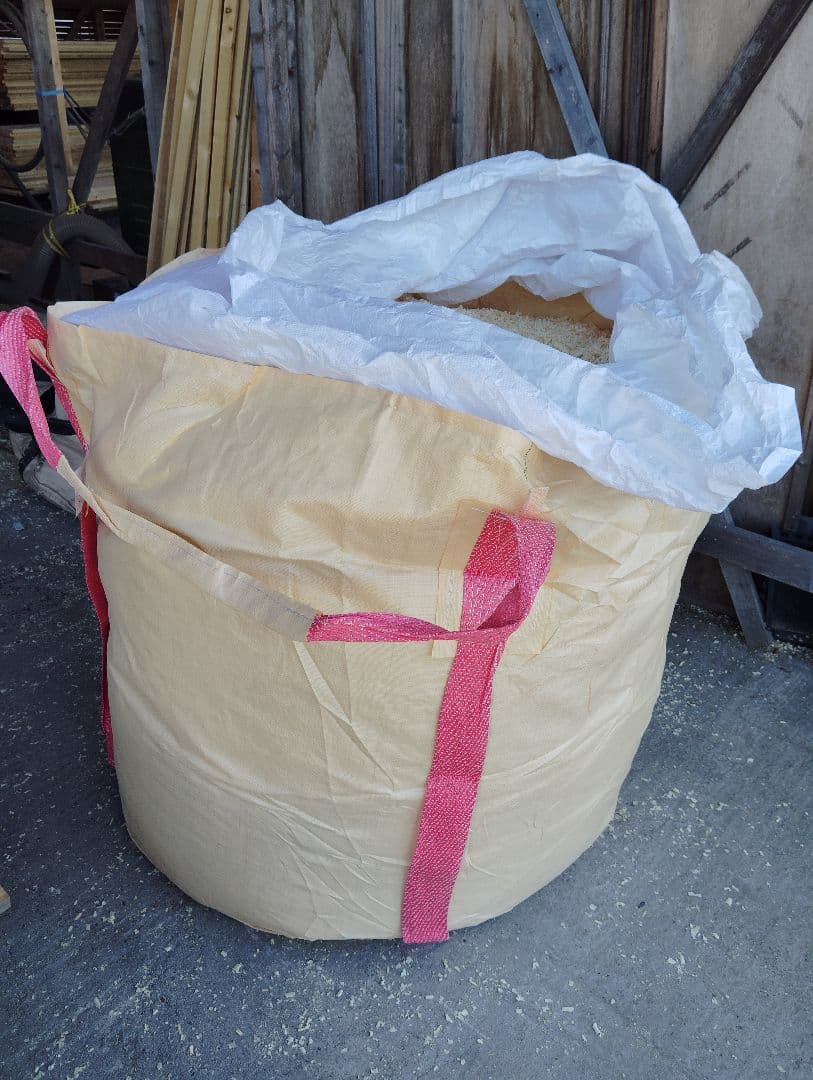 【1000Lかんなくず】引き取り限定★大量1m3 ★ふわふわ粒大★木くず