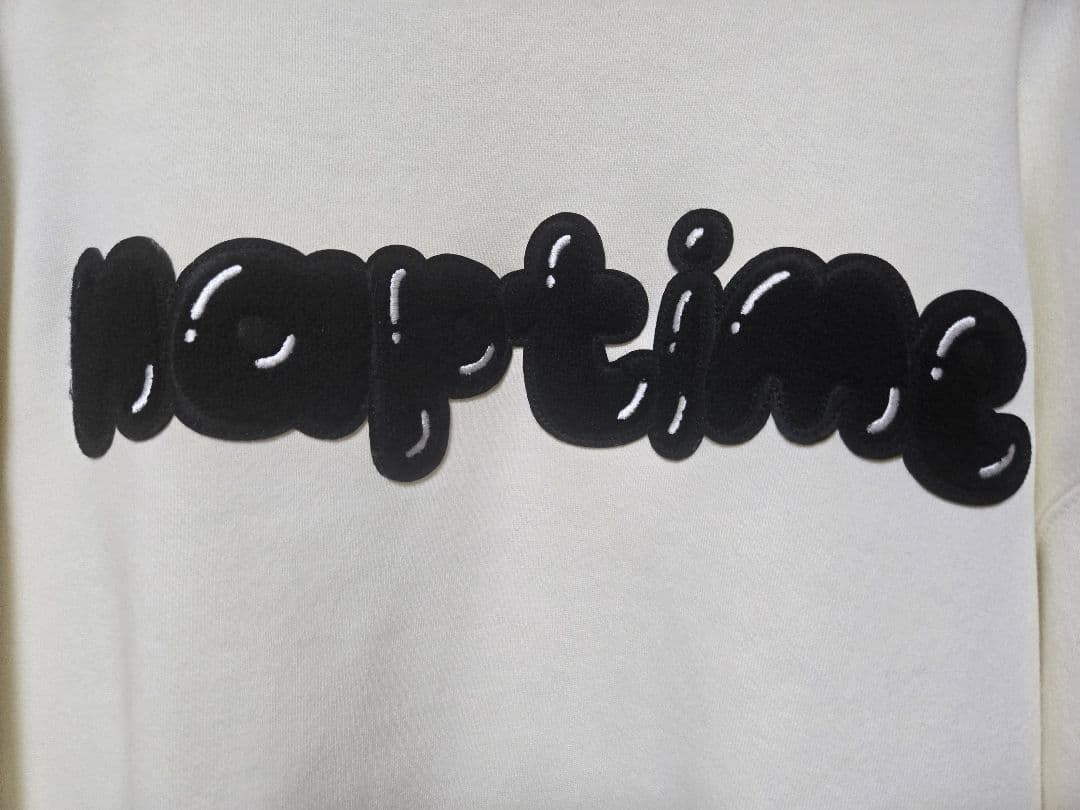 Nissy NAPTIME ワッペンプルオーバースウェット　アイボリー　Mサイズ