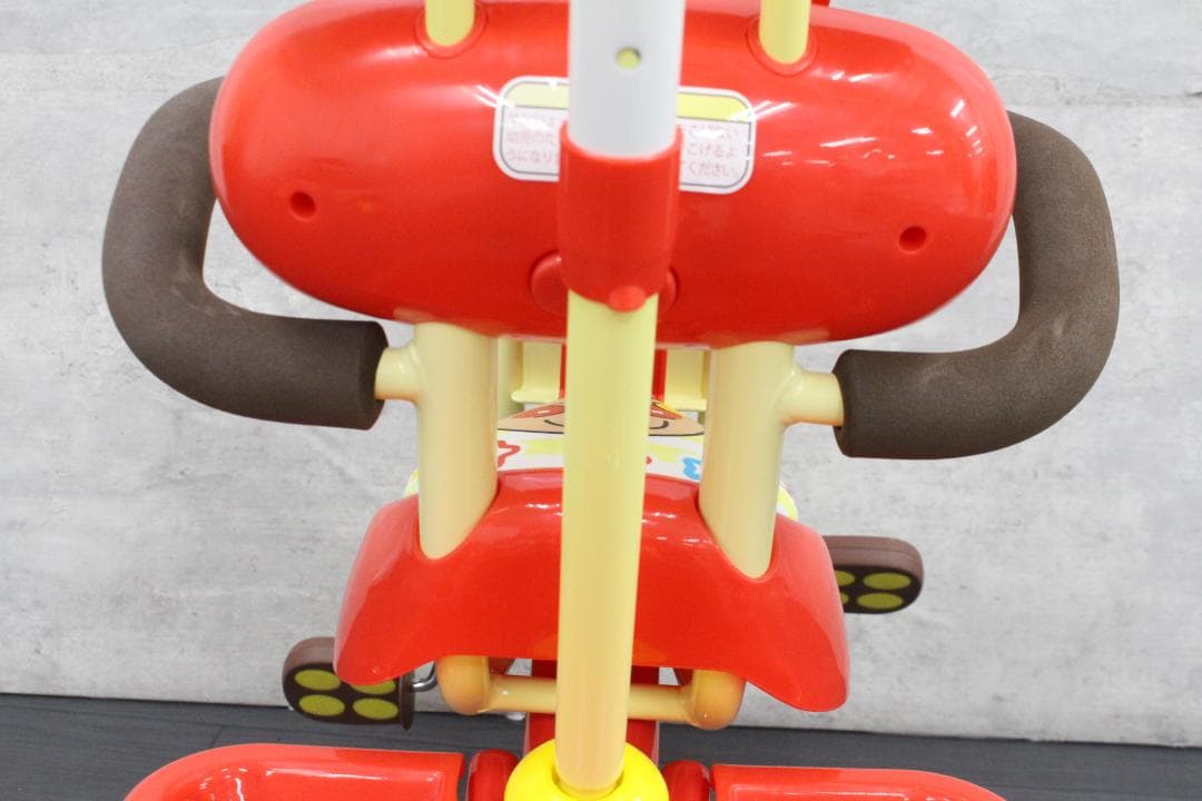 ▲ジョイパレット おでかけ三輪車 おしゃべりアンパンマン SP 押し棒付き