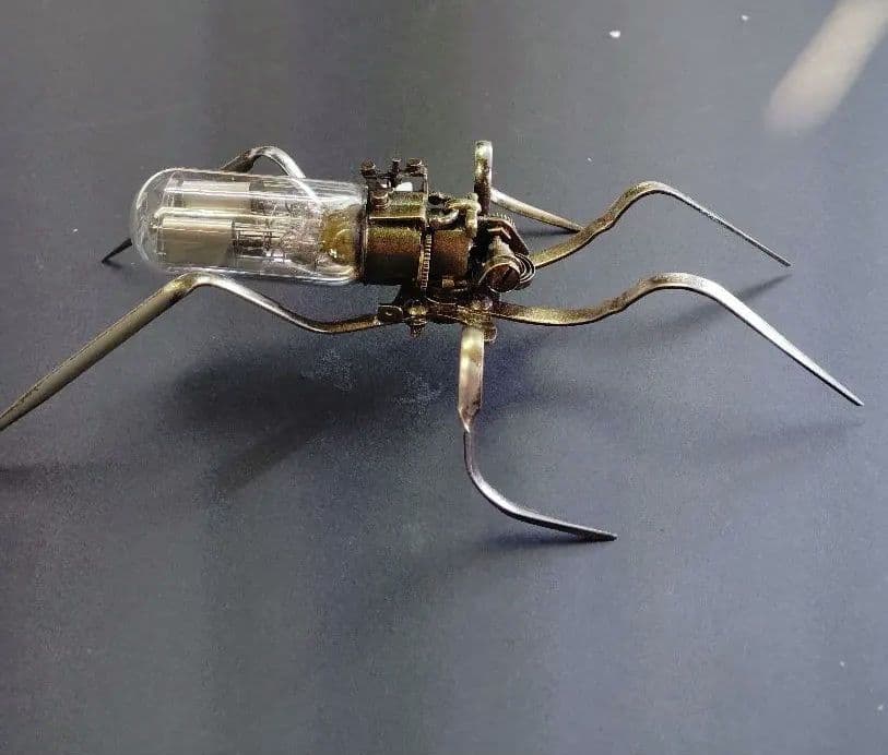 スチームパンク　真空管使用昆虫　S-01