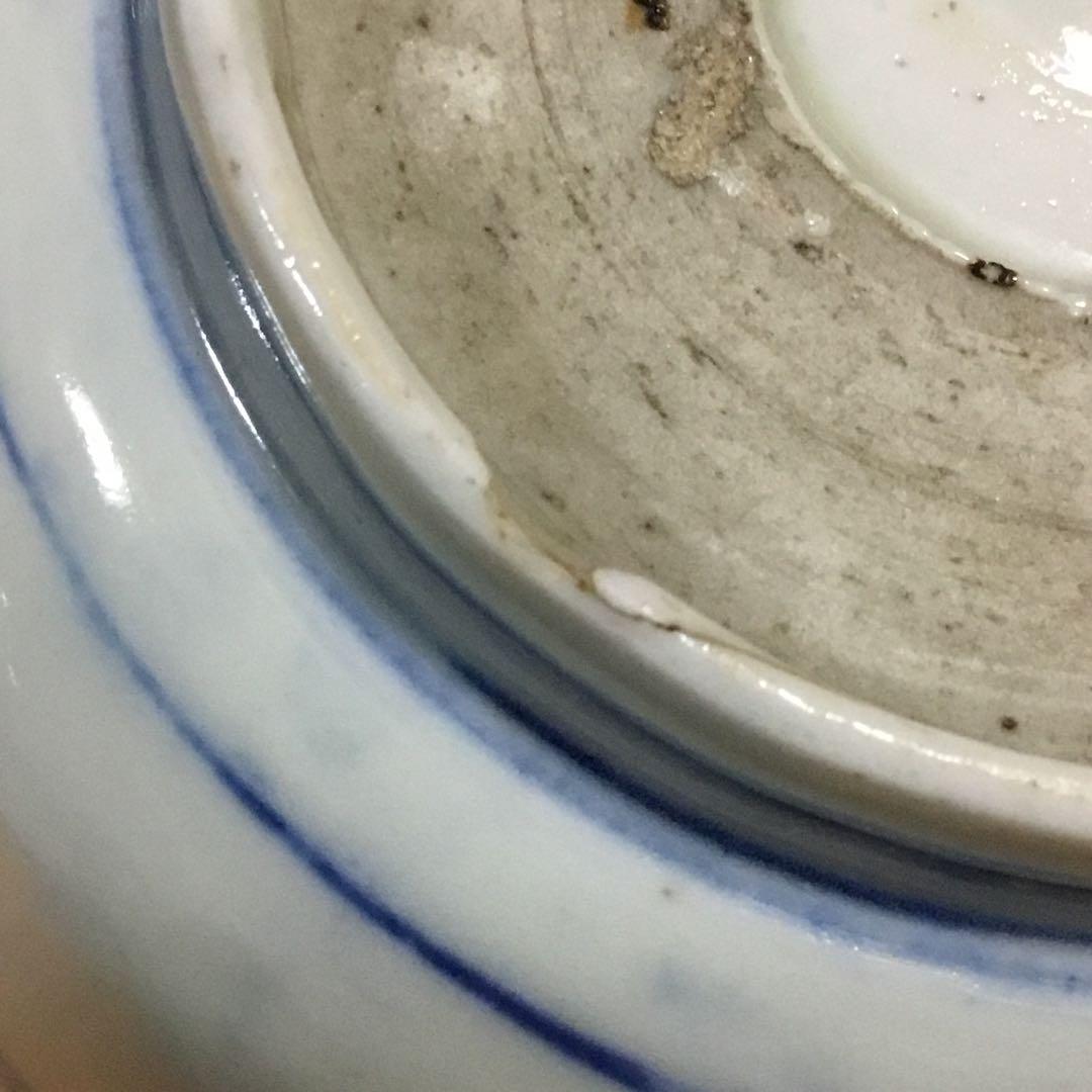 入れ子の色絵の鉢