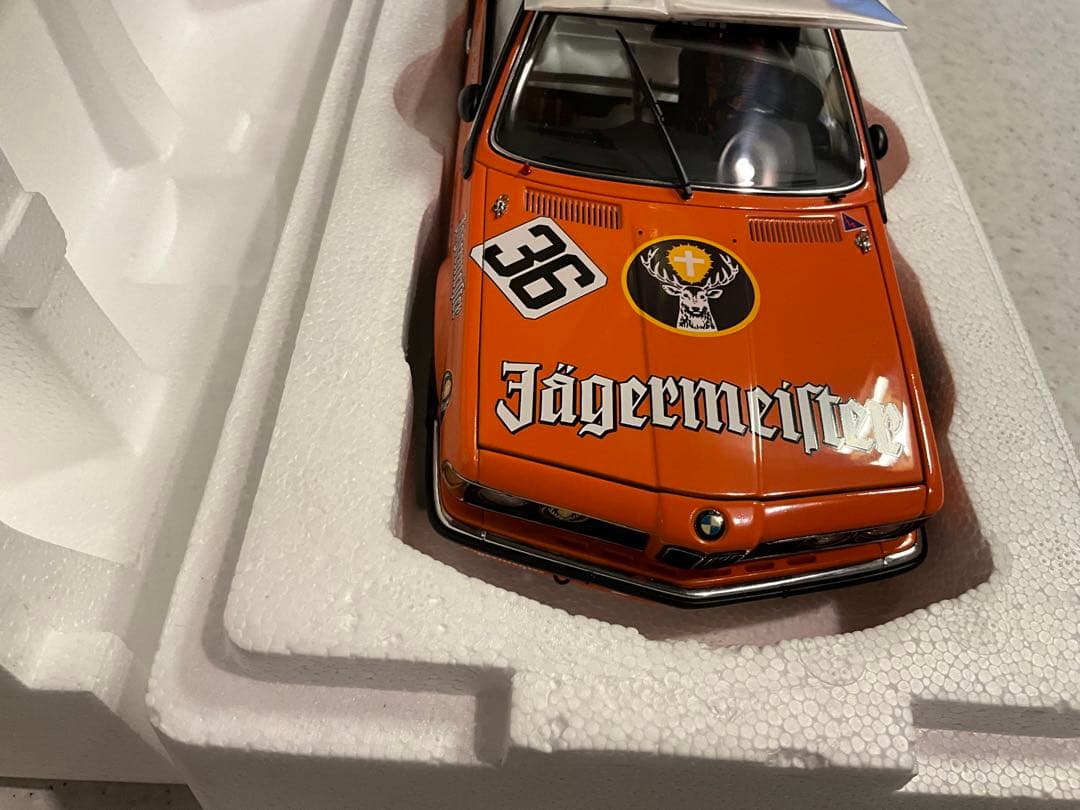 Autoart  635CSi オートアート ディーラー別注 1/18