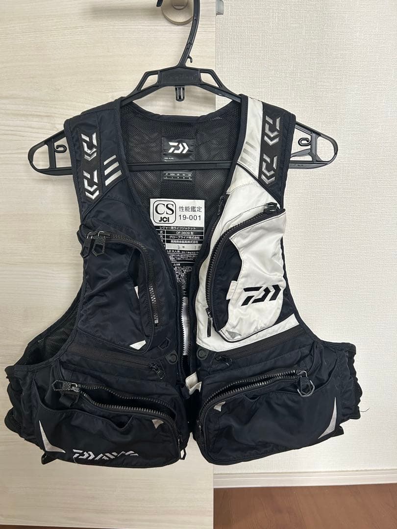 Daiwa フィッシングベスト ブラック/ホワイト