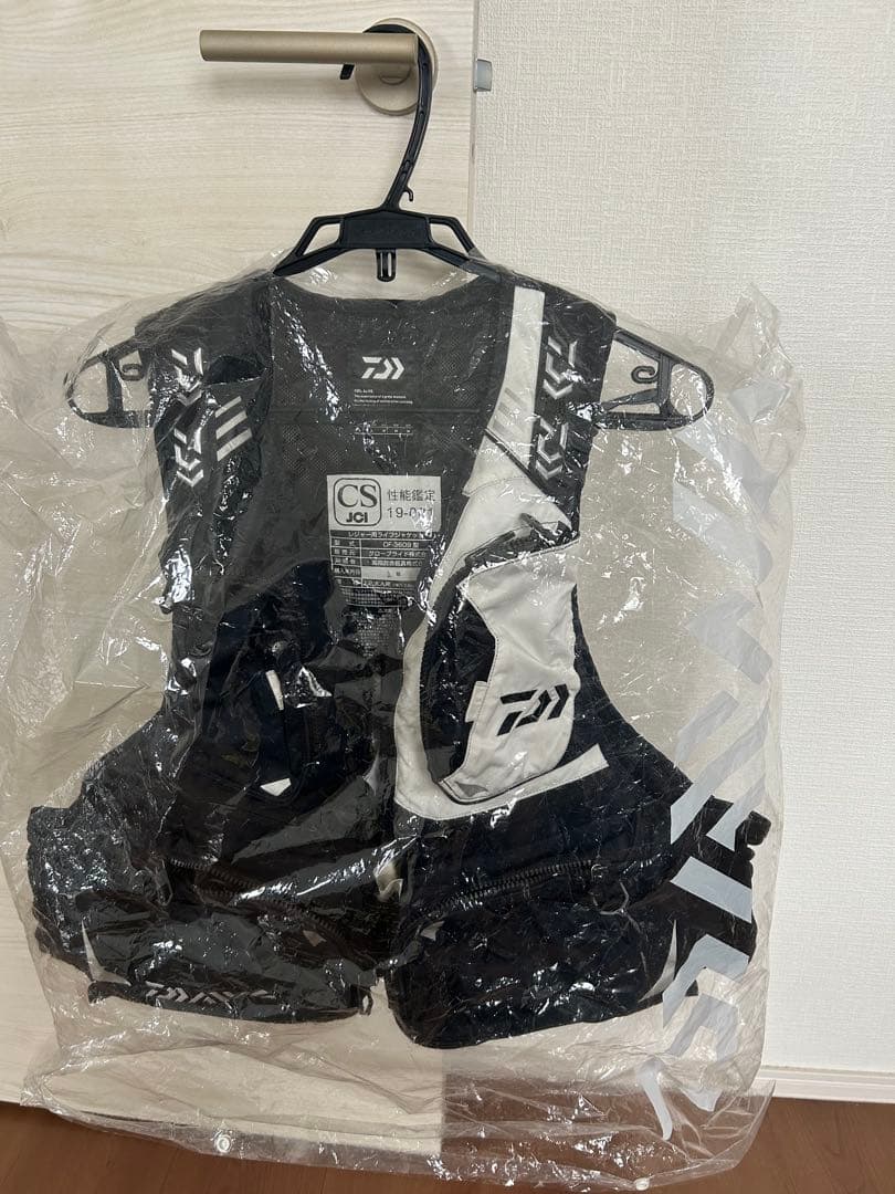 Daiwa フィッシングベスト ブラック/ホワイト