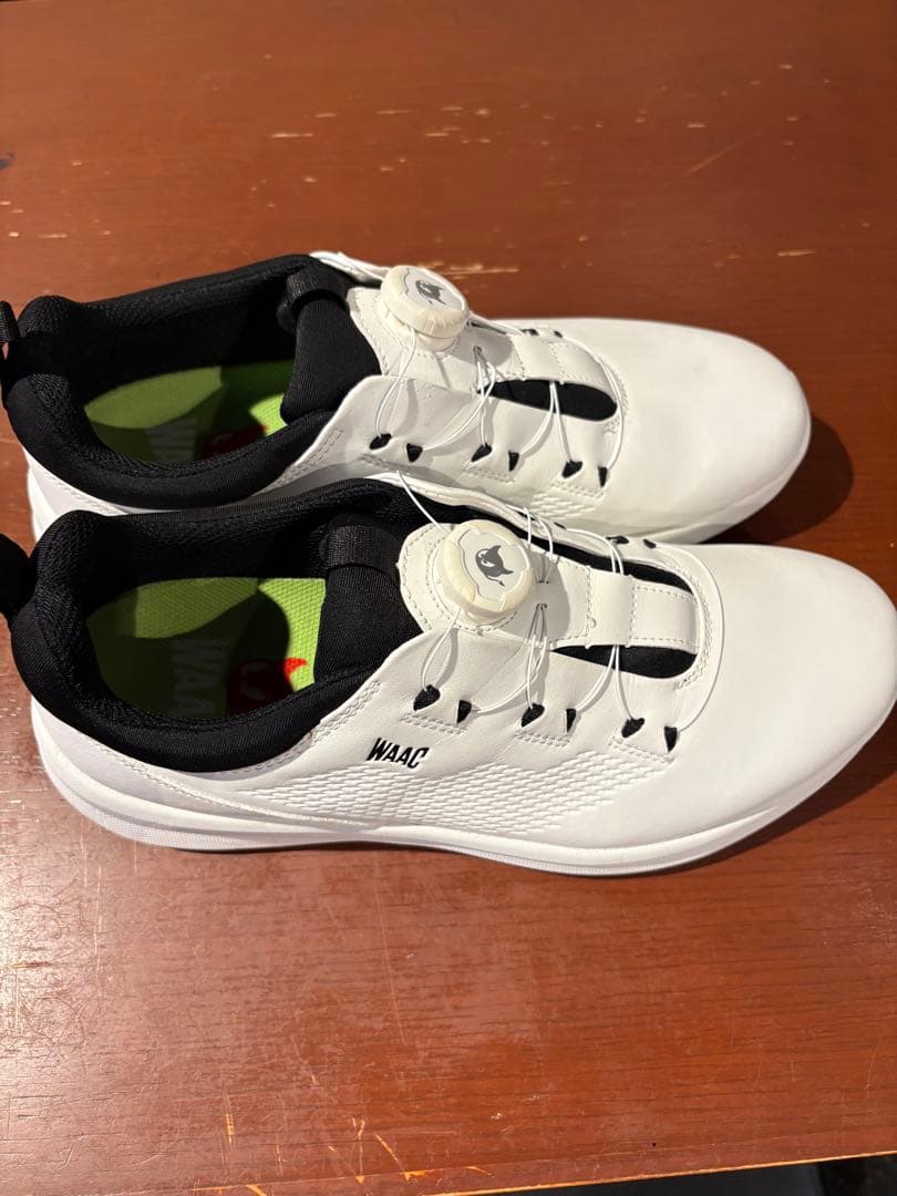 新品未使用品　WAAC ゴルフシューズ26.5シューズケース付き