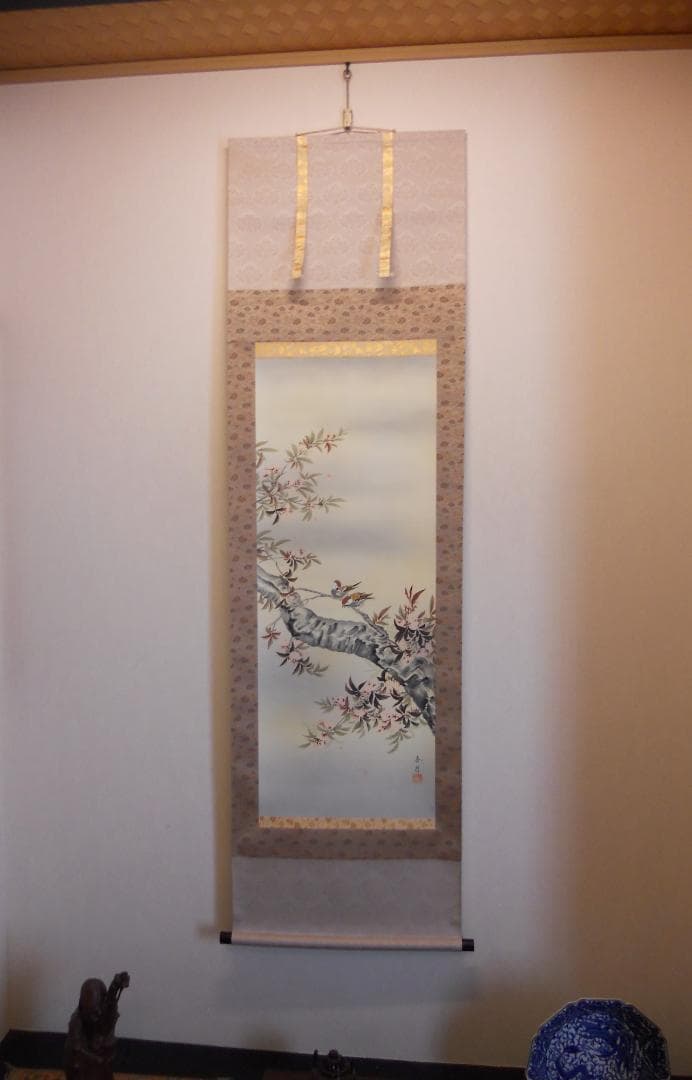 掛け軸 小川香月 『 桜花爛漫 』 絹本 希少 軸装 茶道具 掛軸 美品 です。