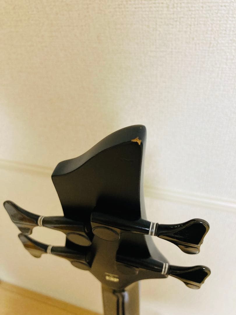 『エレキベース』　Edwards ラルクのtetsuya氏モデル　演奏問題無し