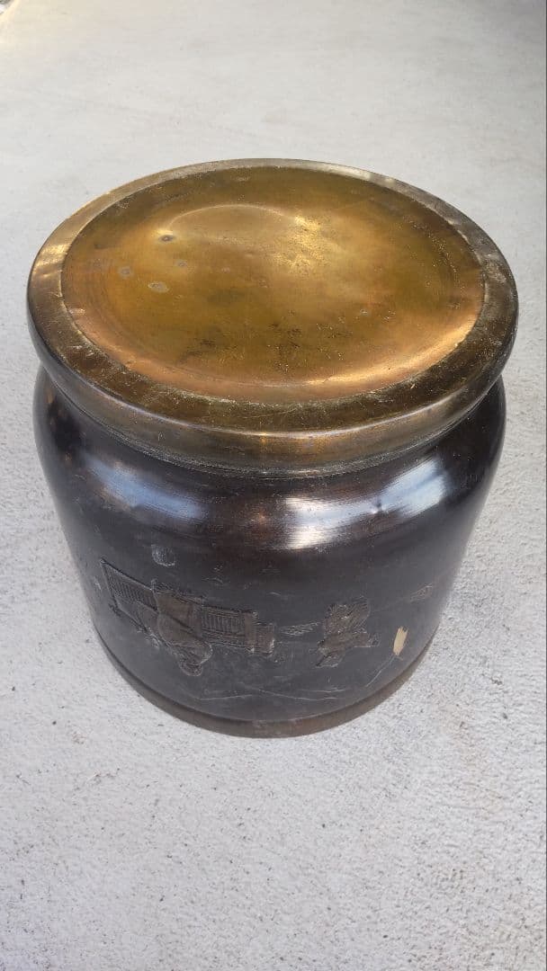 再生インテリア／ブロンズ火鉢／トングとポーカー付き。