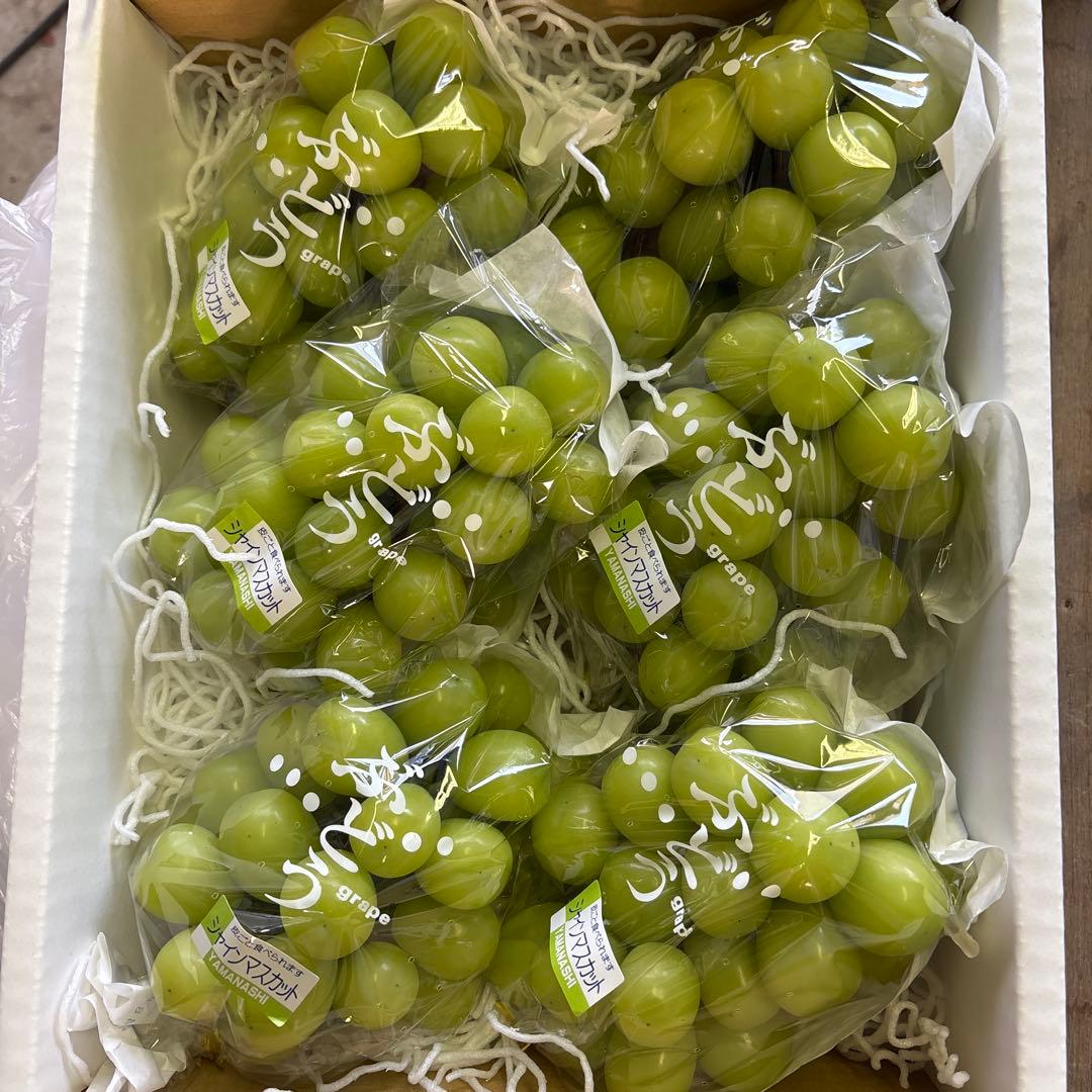 悪魔のぶどう 山梨県産シャインマスカット3kg×2