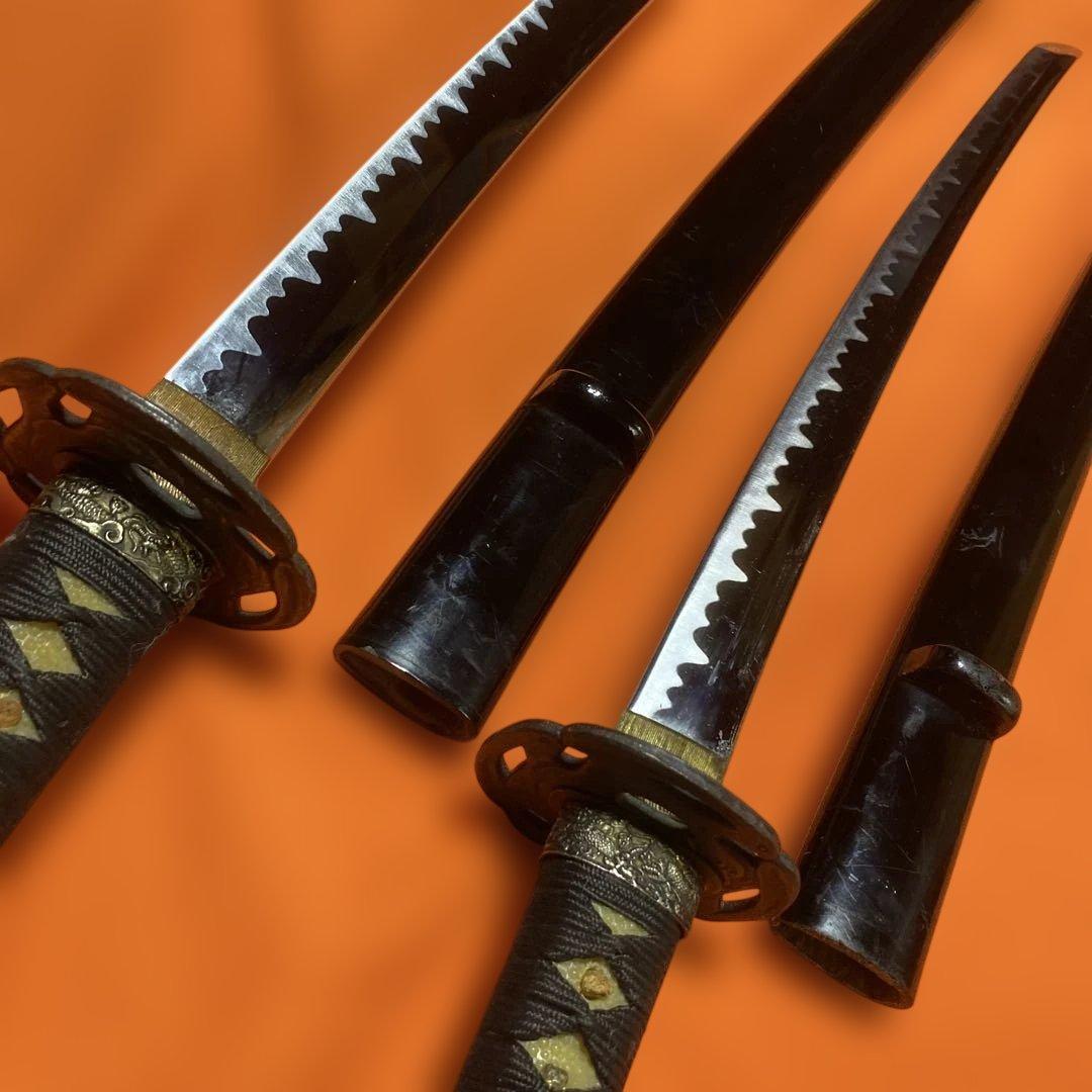 模造刀大小２本セット(下緒無し) 黒柄 波図透し丸鍔 黒呂鞘