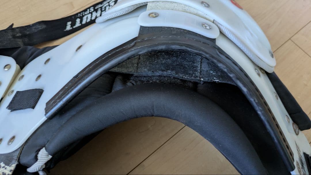 アメフト SCHUTT ショルダーパッド