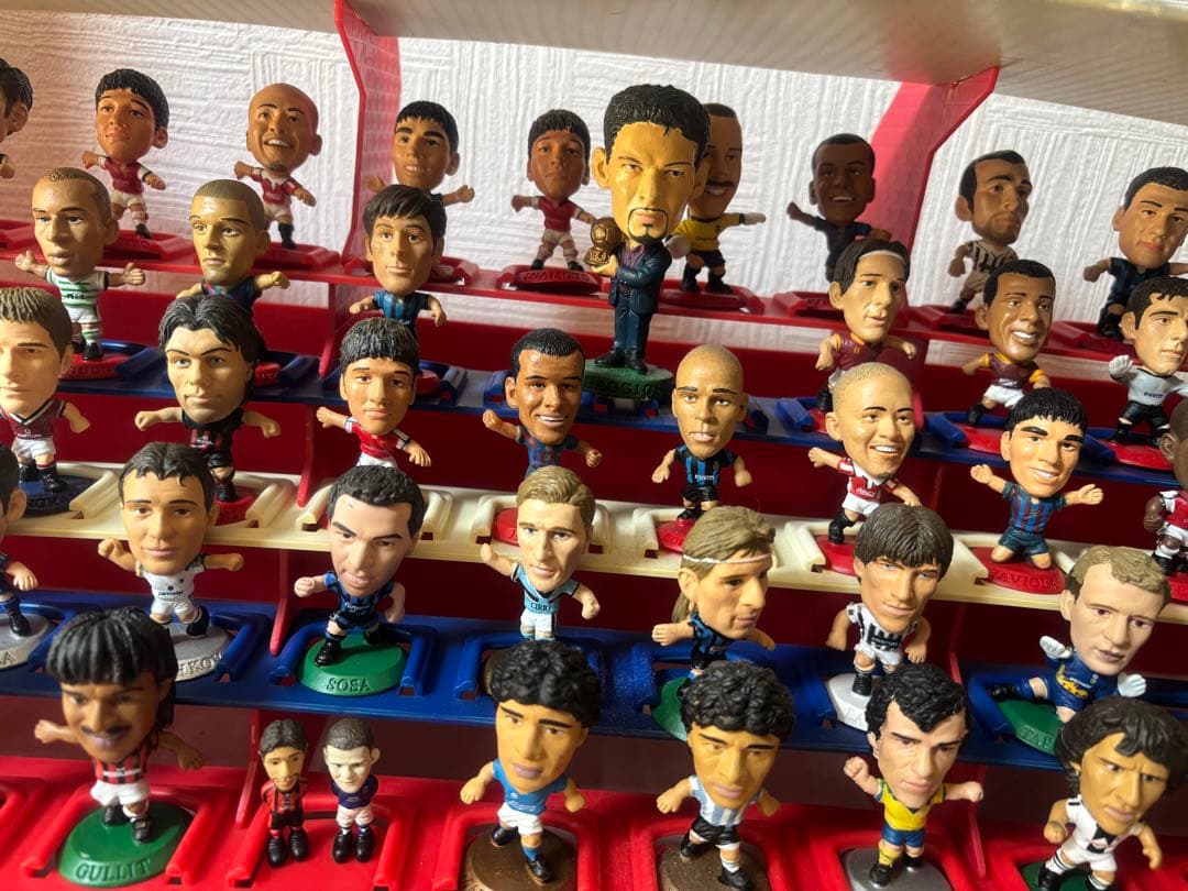 サッカーフィギュア　60体以上　R.バッジオのバロンドール記念特大フィギュア付き