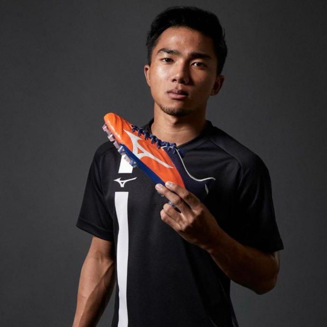 ICONS コンサドーレ チャナティップ 直筆サイン スパイク 川崎フロンターレ