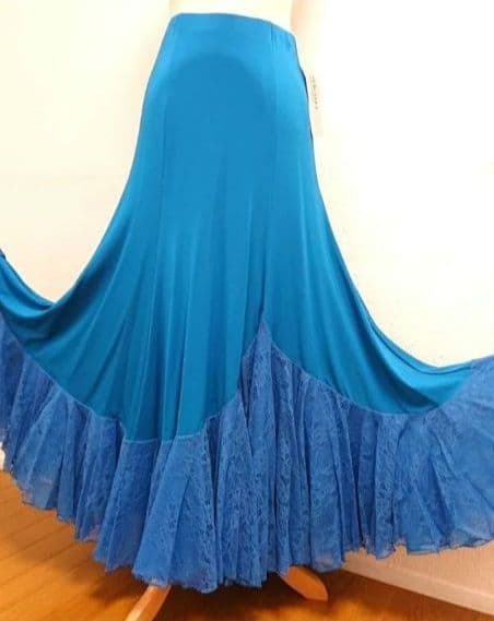 SALE☆チャコット　ダンス　スカート S フラメンコ衣装 定価44000円