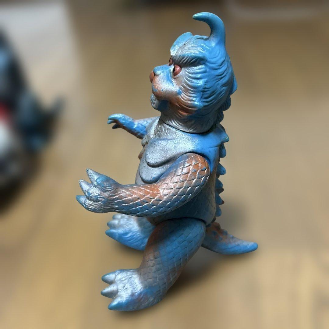 ソフビ　ゴメス