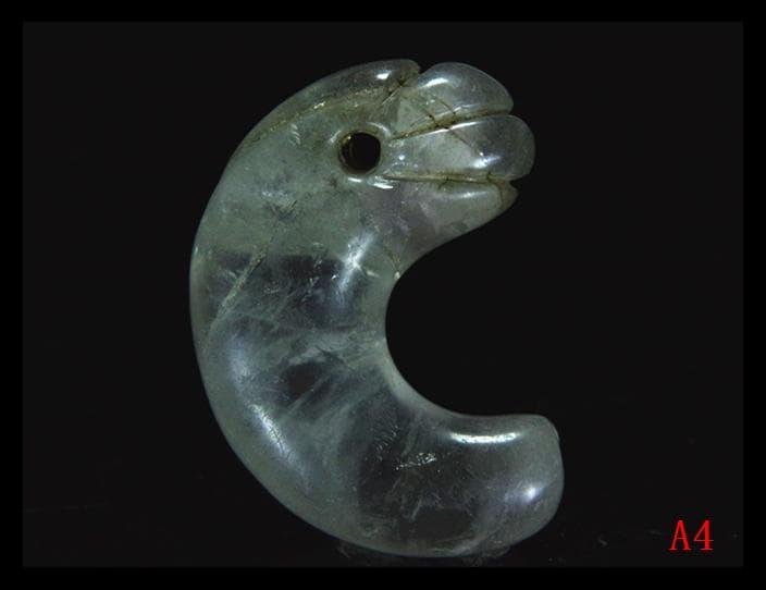 古墳期★表面風化★虹入り★特有な結晶が見られ★上古水晶製★特大丁字頭勾玉