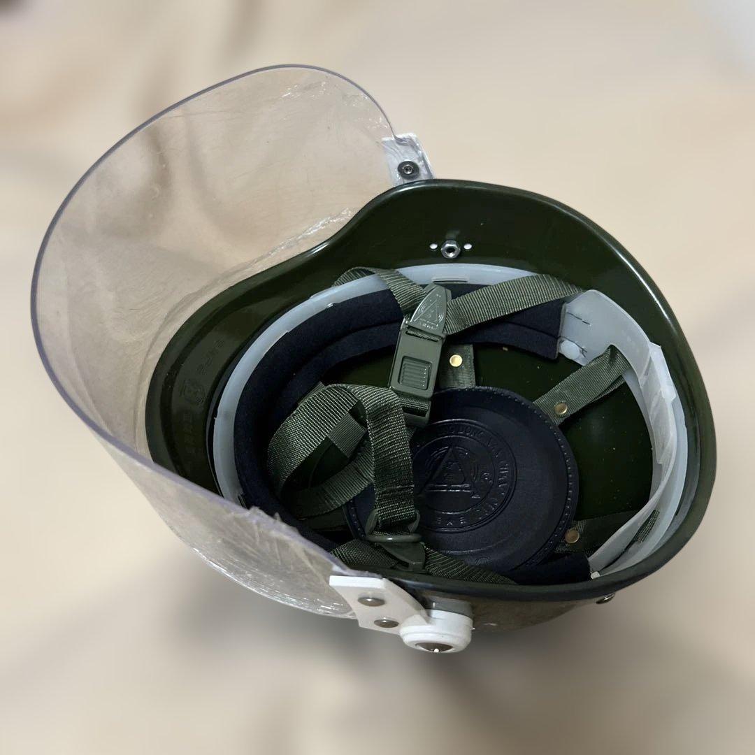 実物レア中国人民武装警察機動隊　透明バイザー付　暴動鎮圧ヘルメット　超頑丈