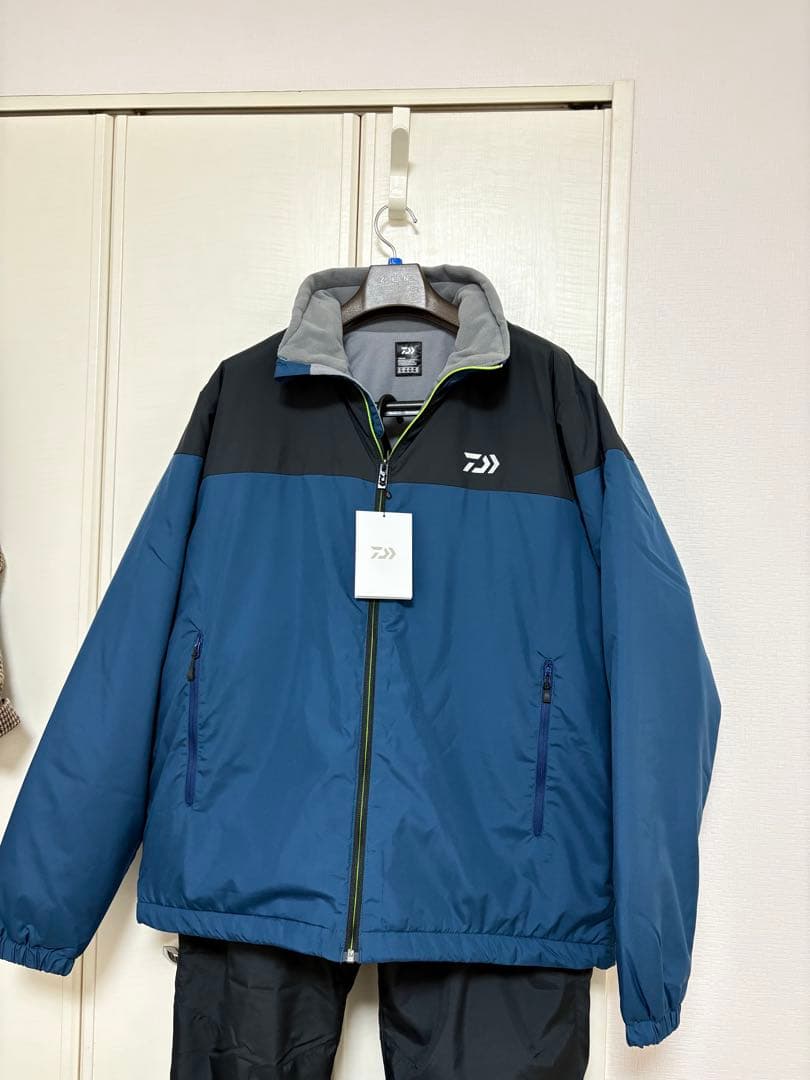 新品未使用　ダイワ 防寒 ウォームアップスーツ DI-52009 2XL
