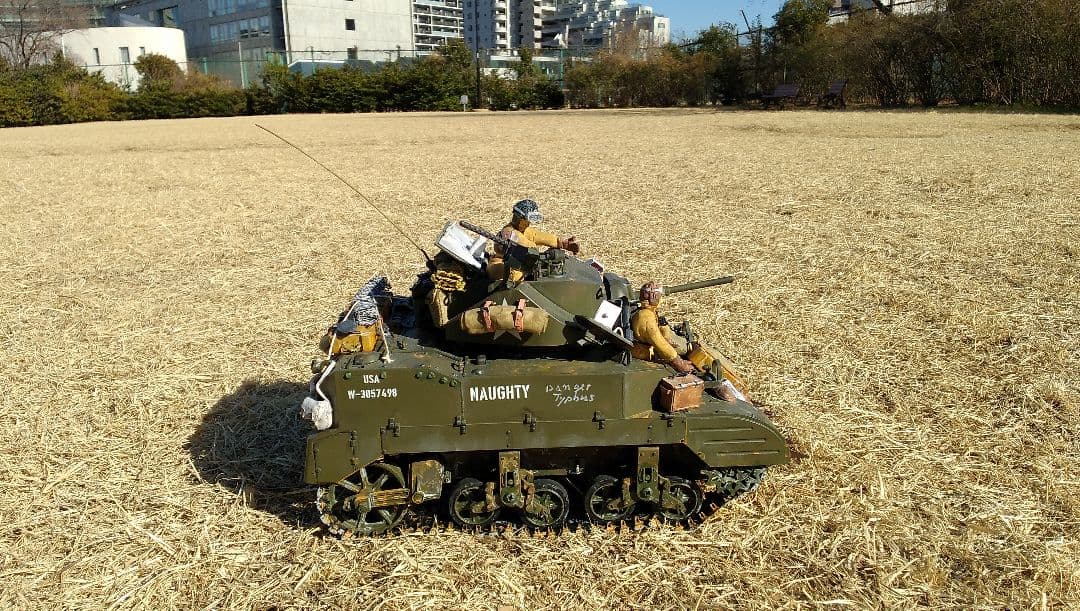 1/16ラジコン戦車M5 スチュアート軽戦車