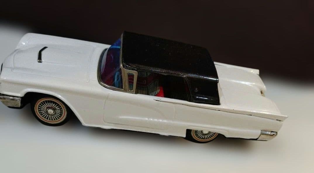 萬代屋BANDAIフォードサンダーバード　ブリキ玩具