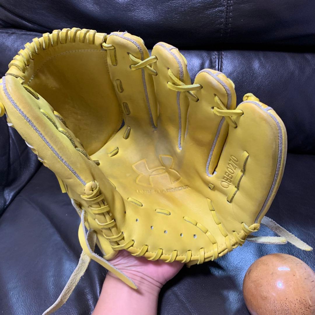 アンダーアーマー 軟式投手用グローブ