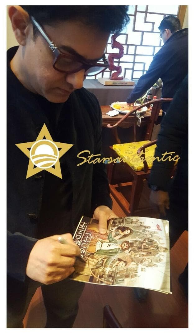 直筆サイン入り写真 アーミル・カーン 俳優/フレームなし/SA鑑定済