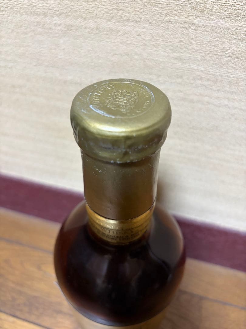 お値下げ‼︎サントリー ウイスキー 創業1899年 金色ラベル