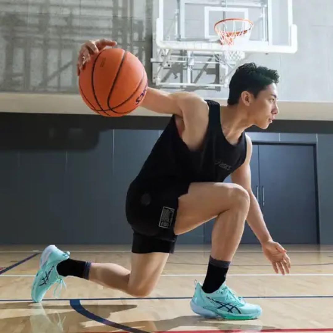 新品 27.5cm アシックス スウィフトエース ユウキ 人気 バッシュ