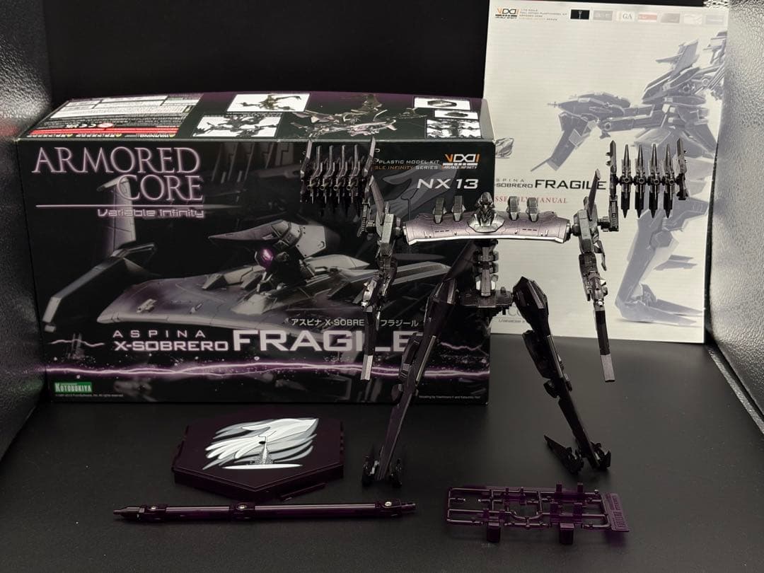 コトブキヤアーマードコア　アスピナ X-SOBRERO フラジール塗装済み完成品