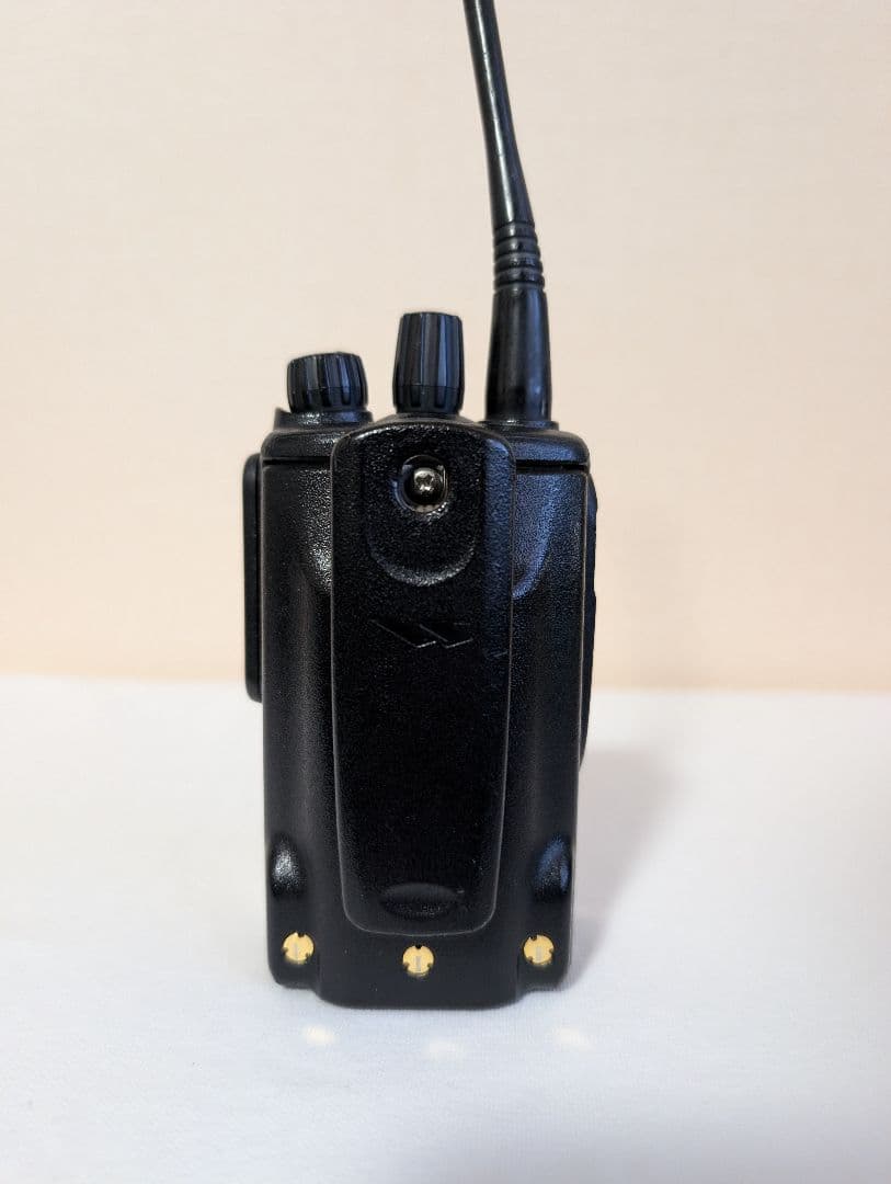 スタンダード デジタル簡易無線機 免許局 VXD450U キャリングケース付