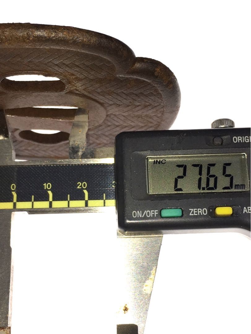 S4若芝紋木瓜形鉄鍔 木箱付 武具・刀装具