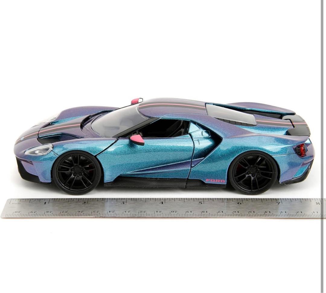 2017 FORD GT & クラシックTVシリーズ バットモービル ピンク