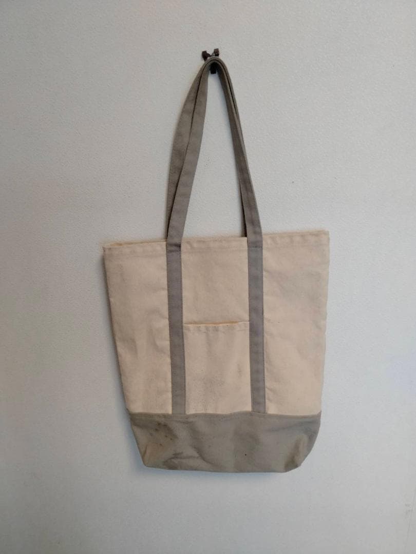 風船と少女（バック）