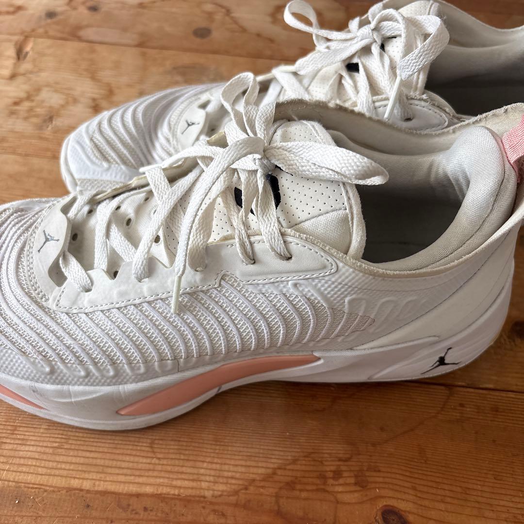 Jordan ルカ2 バスケットボールシューズ ホワイト/ピンク