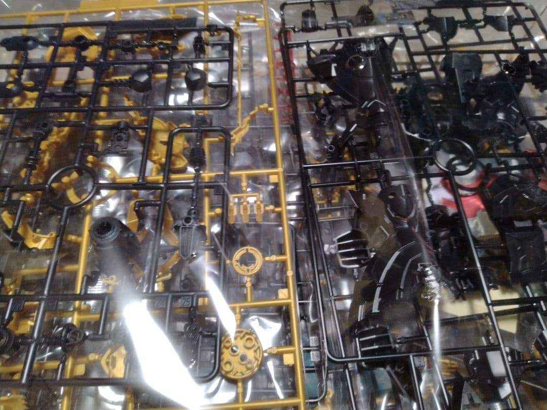 新品訳あり Amplified アルファモン 3点セット