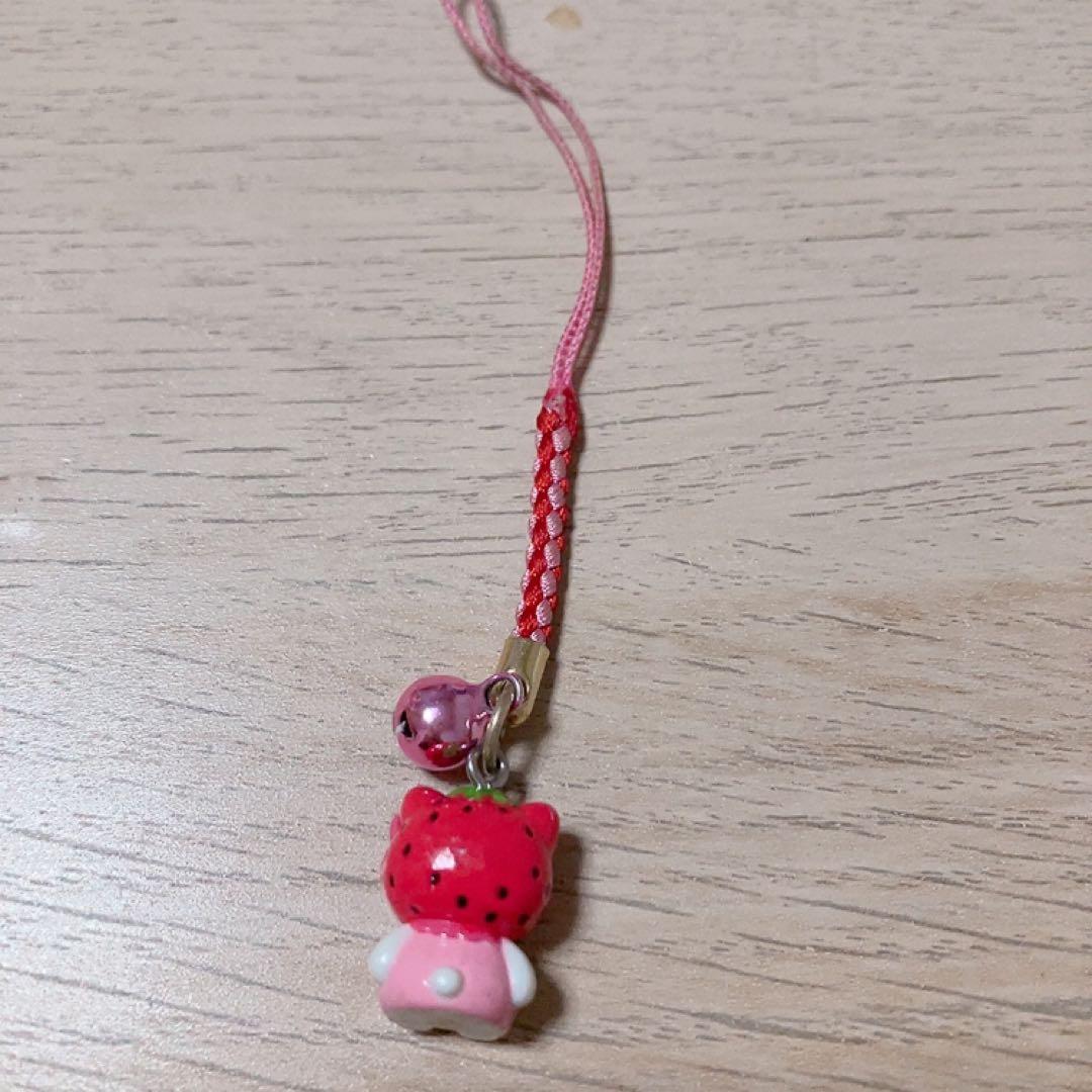 ハローキティ　ご当地　栃木　いちごキティ　ストラップ　キーホルダー　根付け