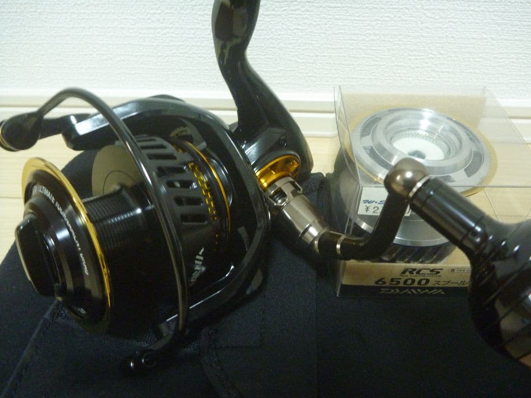 【新品未使用】ダイワ　10ソルティガ7000　DOGFIGHT　スプールセット