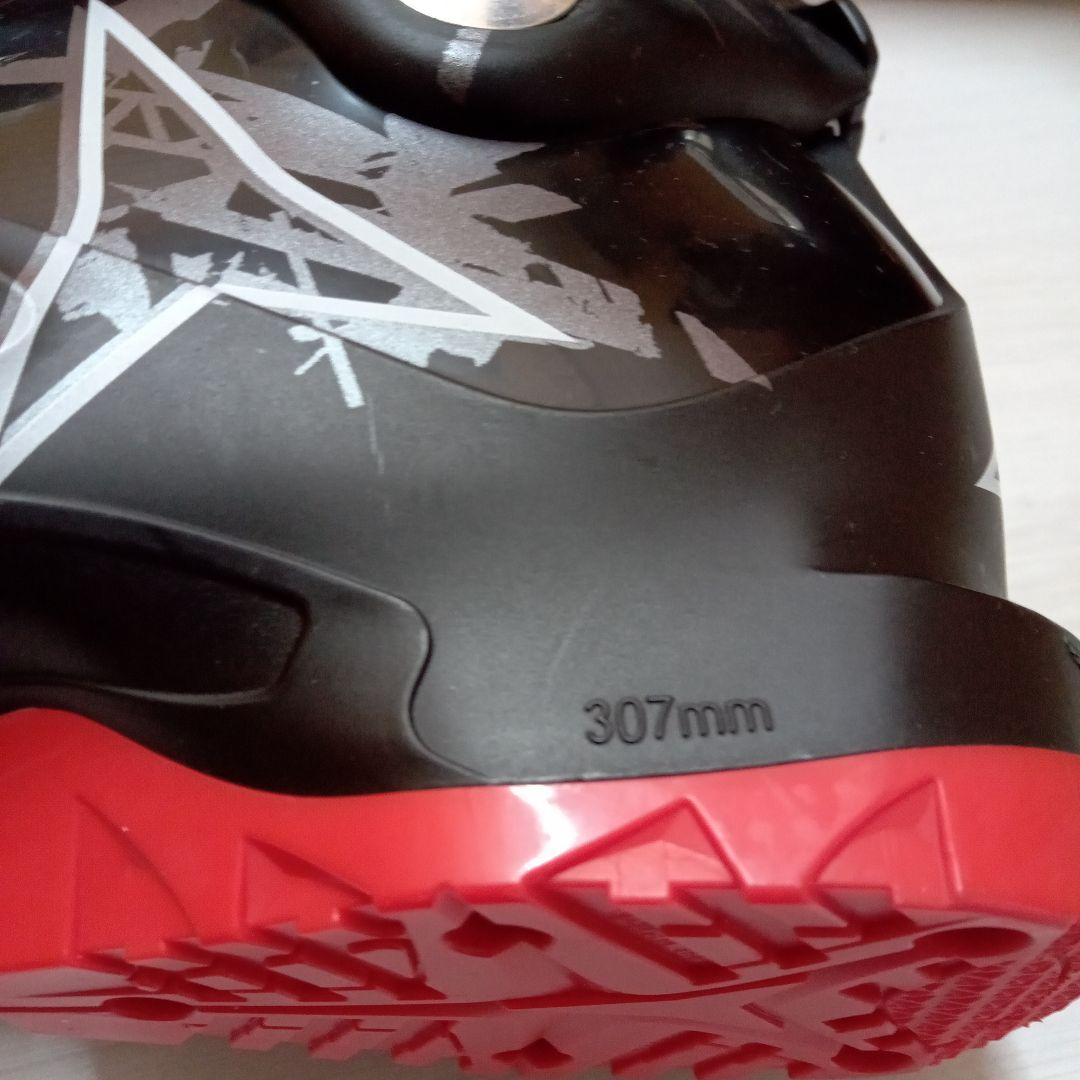 ATOMIC Medium Fit スキーブーツ ブラック/レッド