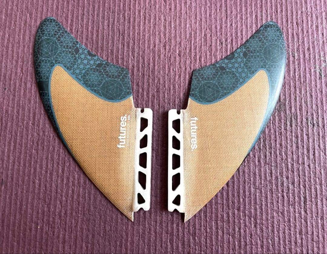 セール！future finツインキール ラスタモデルTwinKeelフィン！