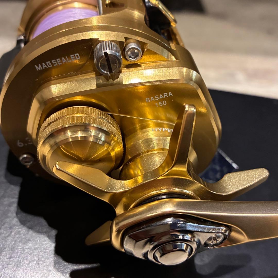 美品 海釣り 2回使用 Daiwa ダイワ バサラ150 21年 右ハンドル